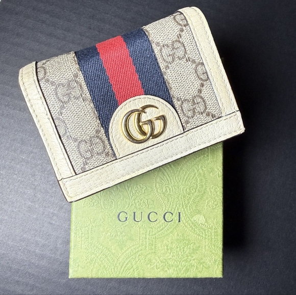 Gucci Handbags - Gucci Beige Card Holder with Red and Blue Stripes